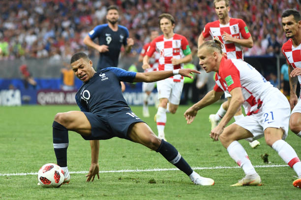 现出的自信 现出的自信