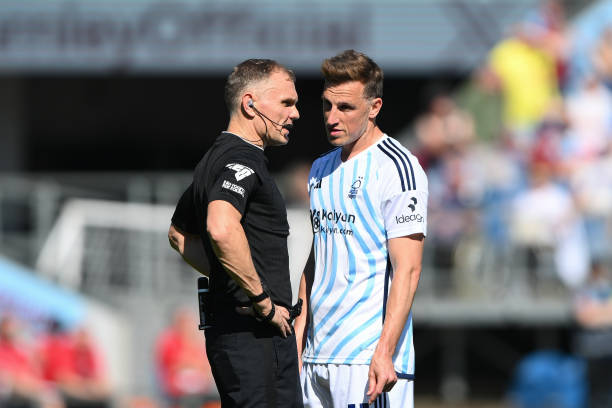 篮球巨星迈 篮球巨星迈